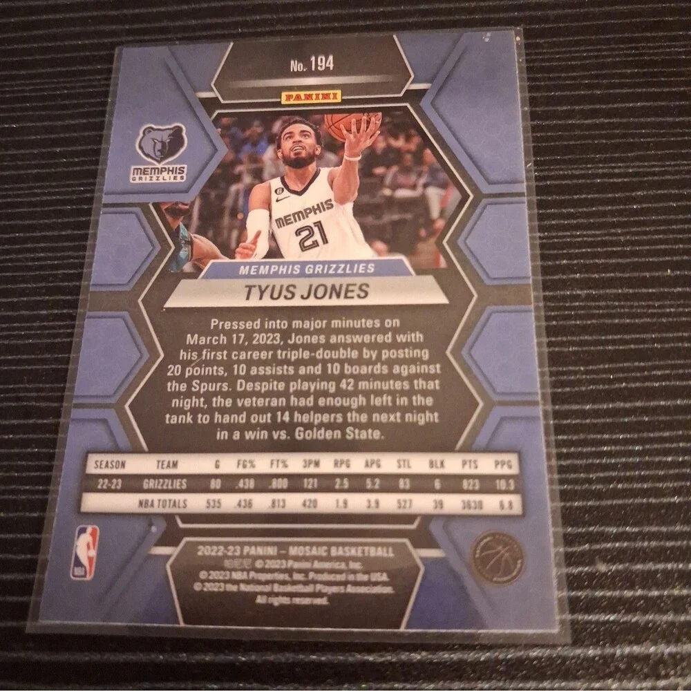 2022-23 Panini Mosaic - Tyus Jones #194